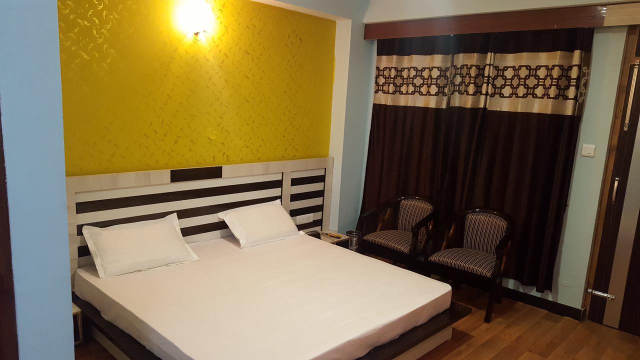 The Shyam Regency Hotell Nārkanda Exteriör bild
