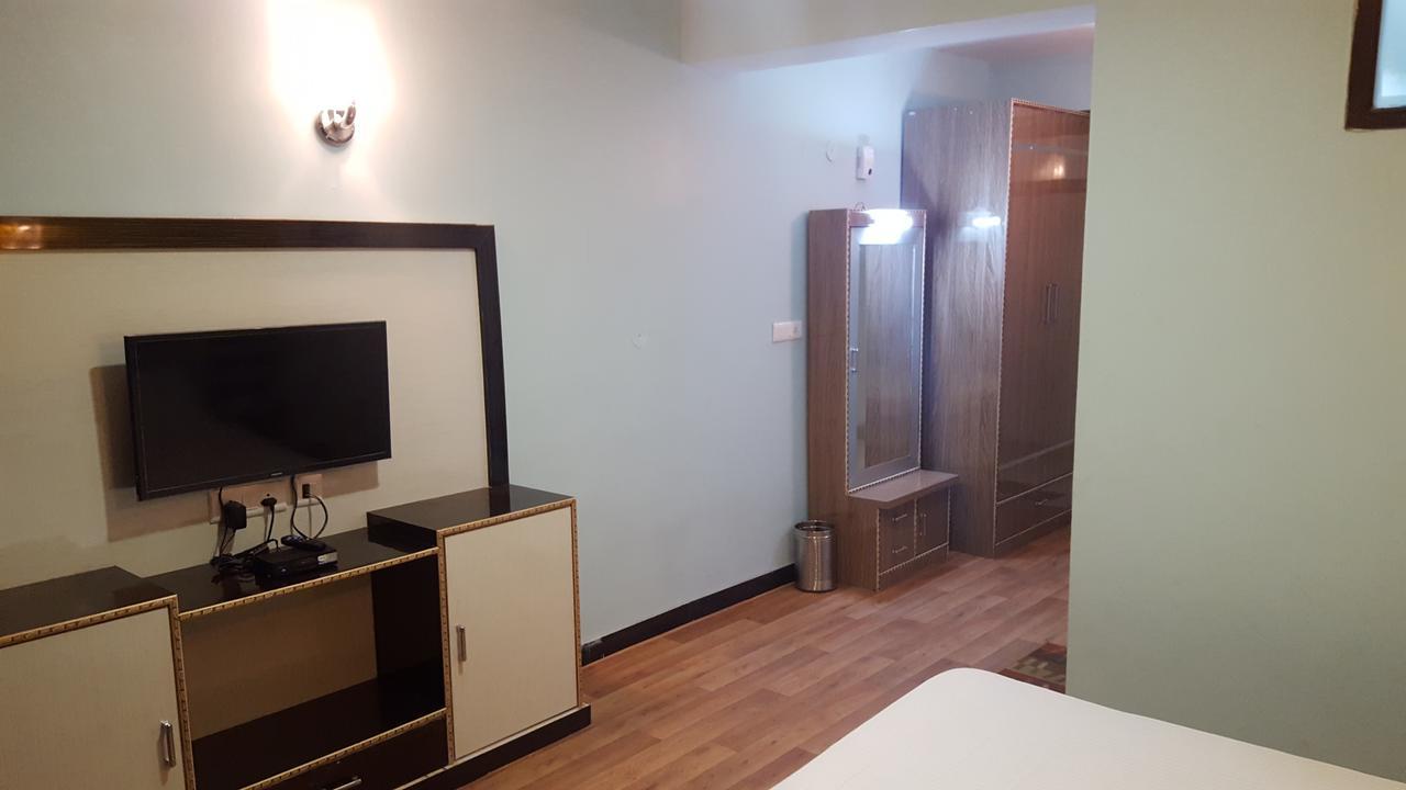 The Shyam Regency Hotell Nārkanda Exteriör bild